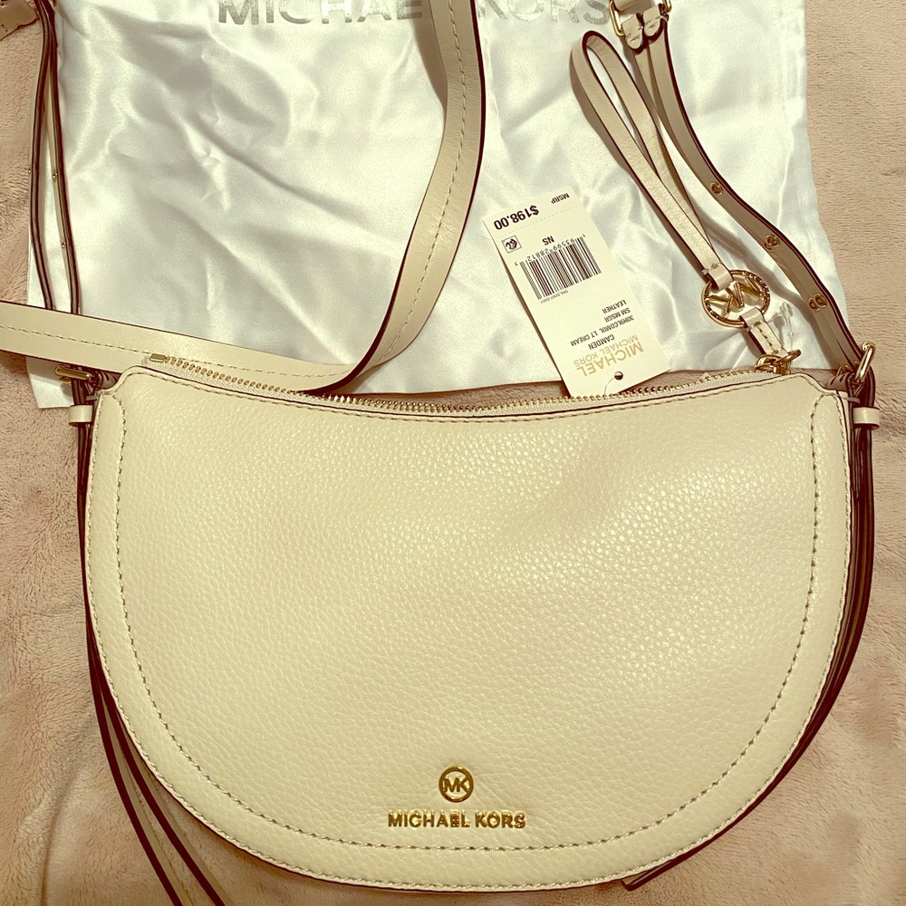 Michael Kors New leather Camden Crossbody Cream